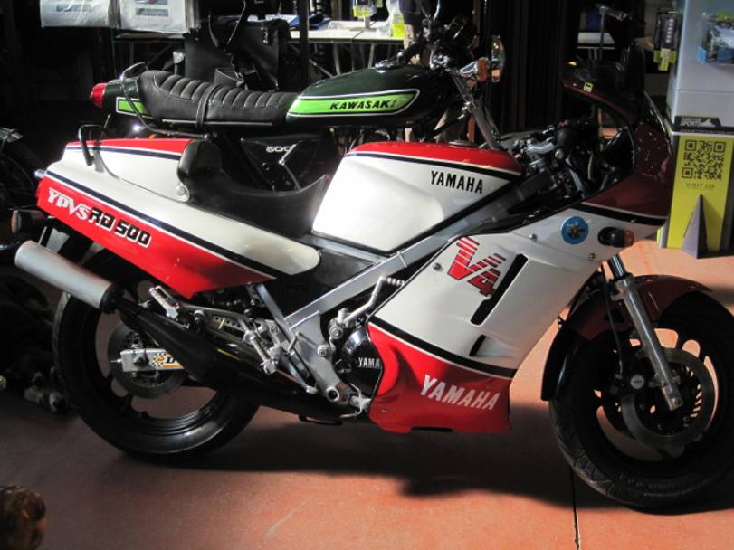 Una Yamaha V4 RD500